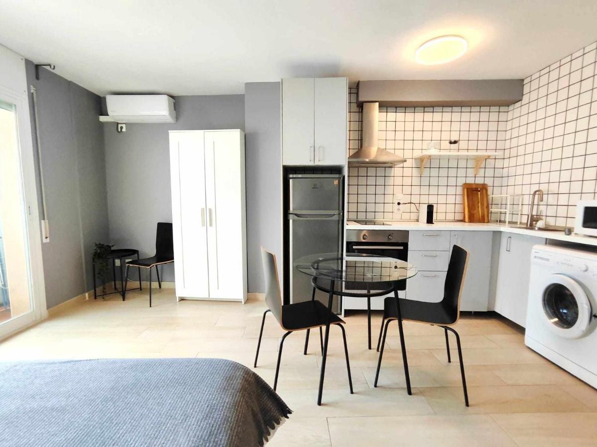 Mazi Apartments Suite Mataró Dış mekan fotoğraf